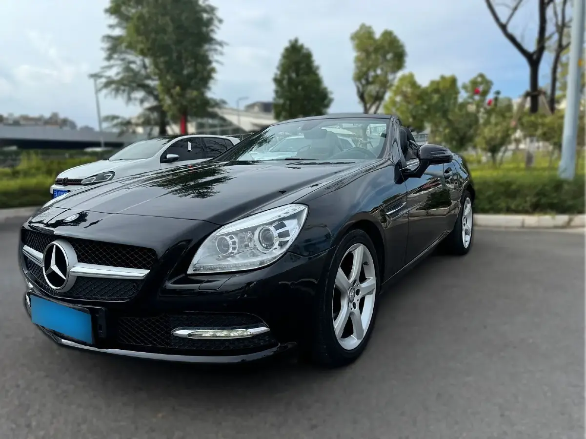 2015 Mercedes-Benz SLK Class 1.8T 184HP L4 7AT