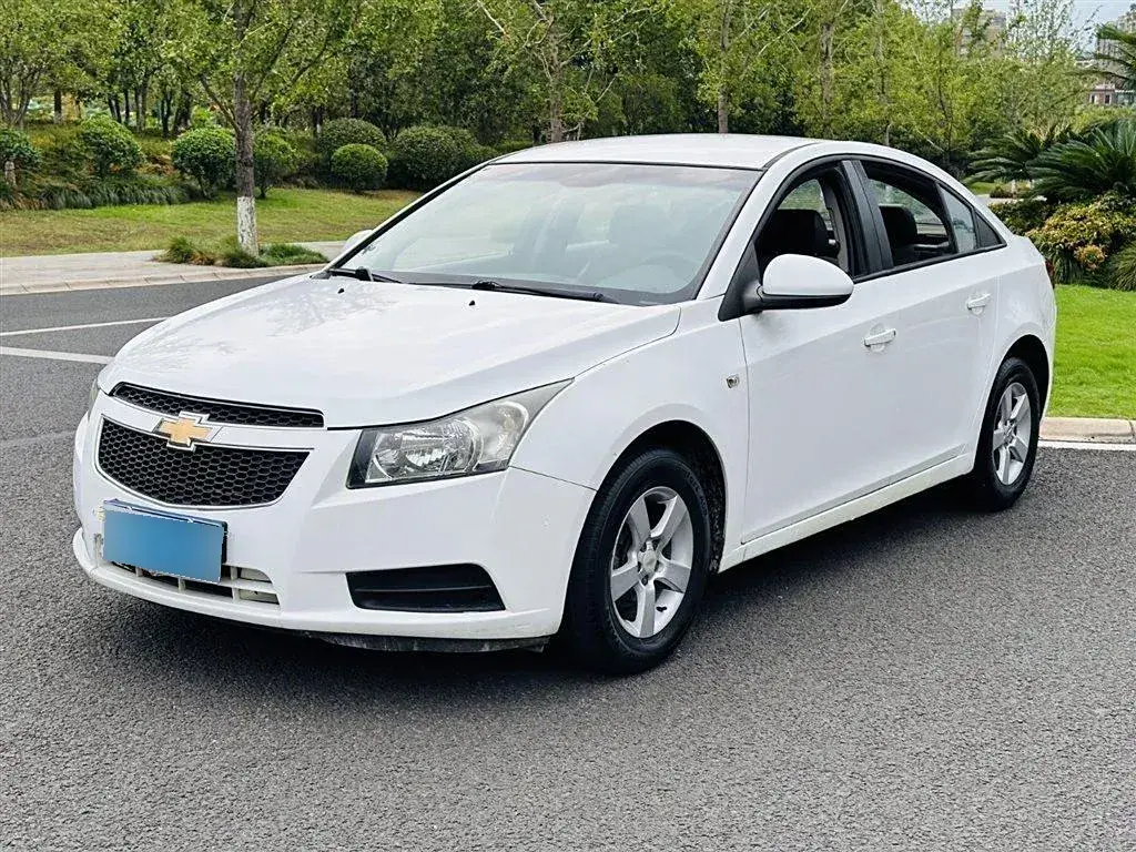 2012 Chevrolet Cruze 1.6L 117HP L4 5MT