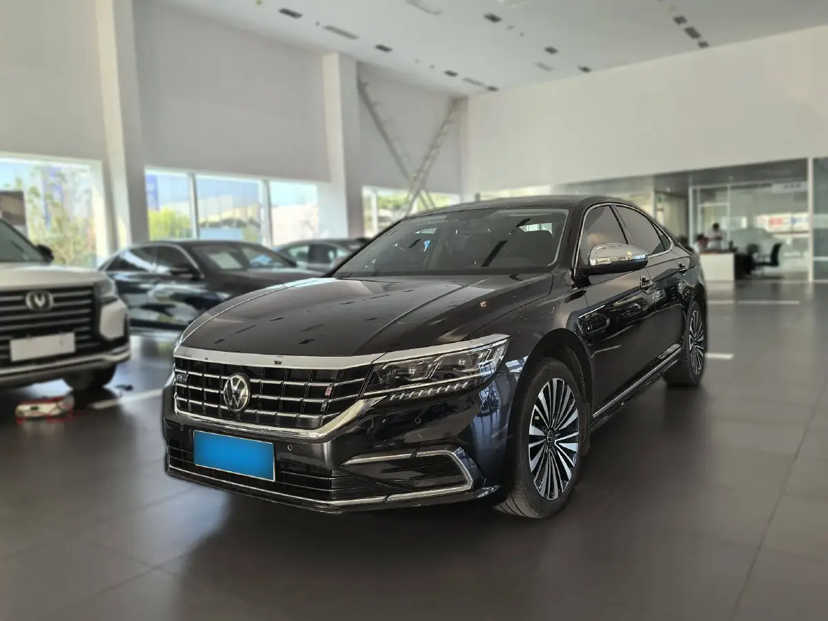 2021 Volkswagen Passat 2.0T 186HP L4 7DCT