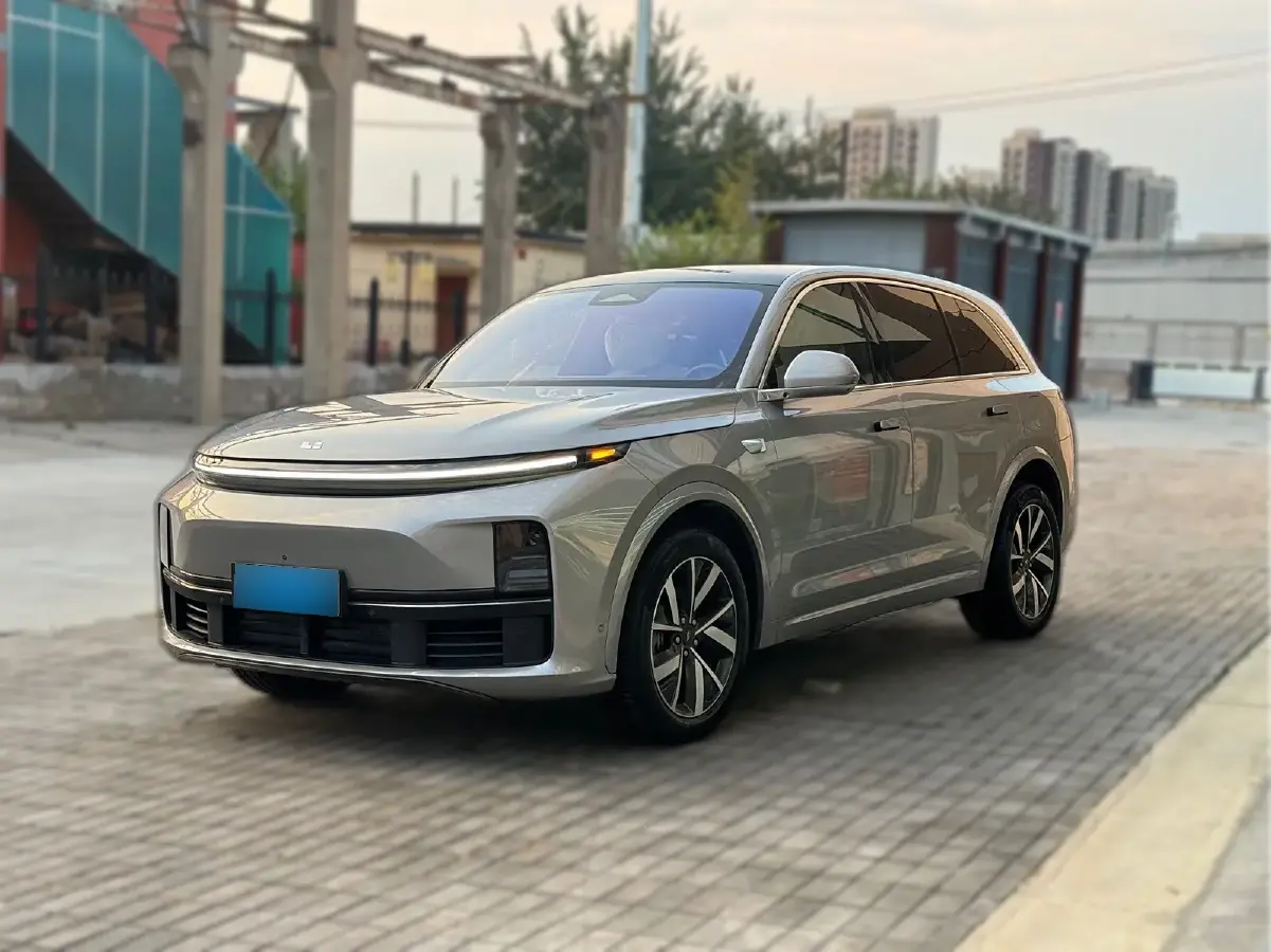 2023 Li L7 Range Extended 154HP REEV 40.9KWH