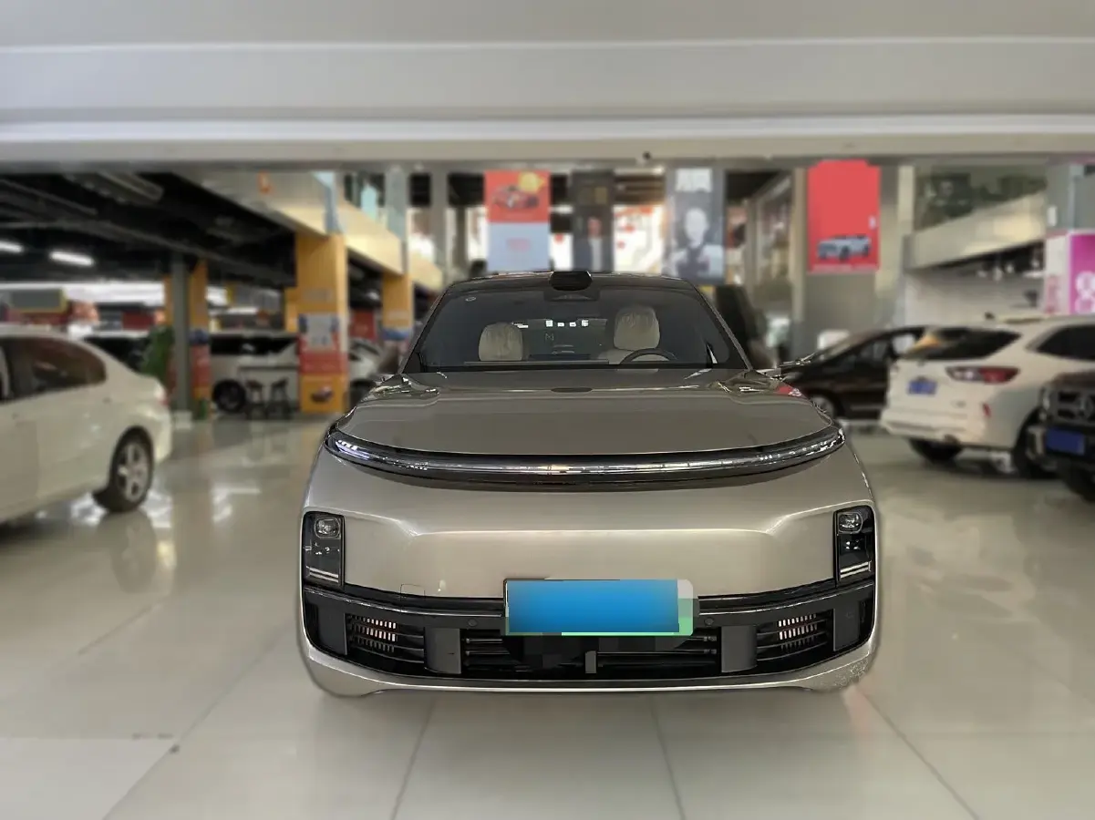 2023 Li L8 Range Extended 154HP REEV 40.9KWH