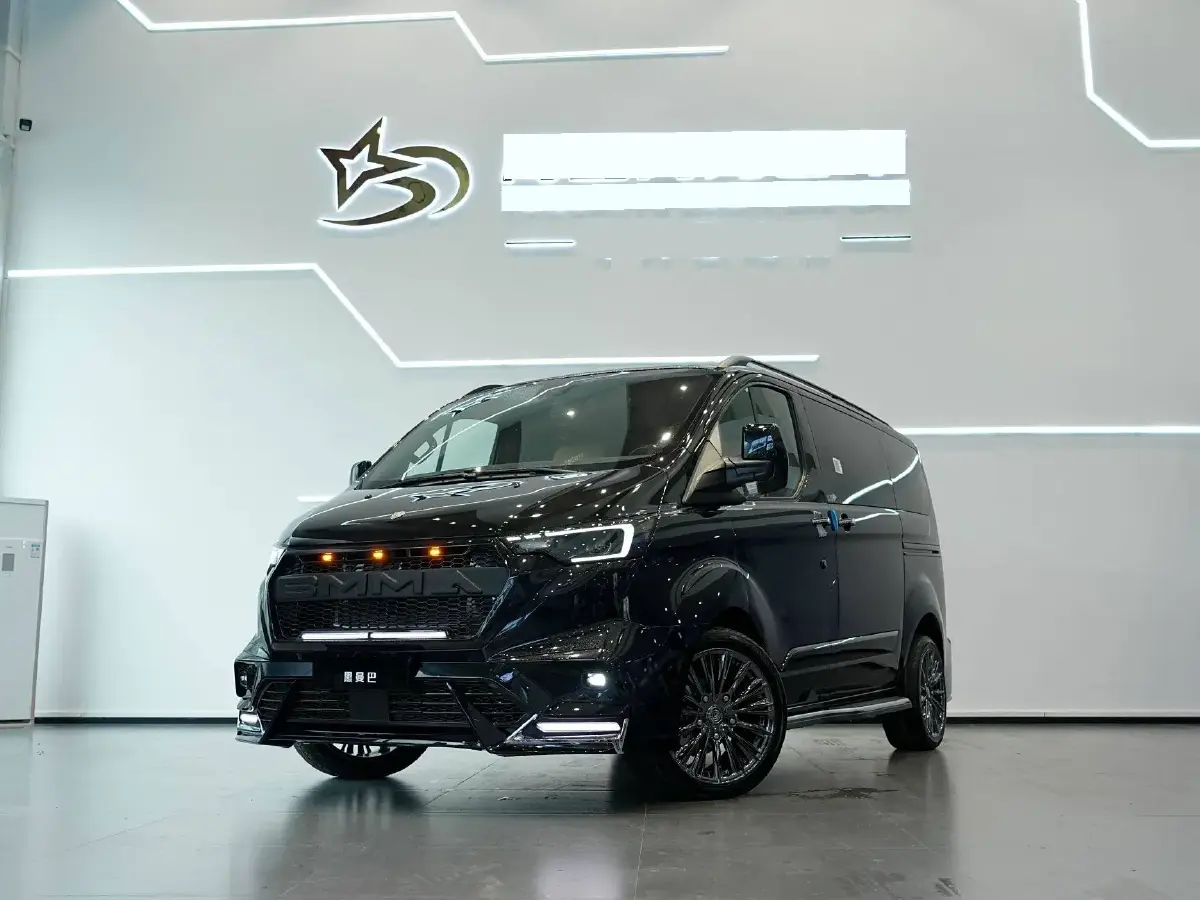 2024 Ford Tourneo 2.0T 220HP L4 9AT