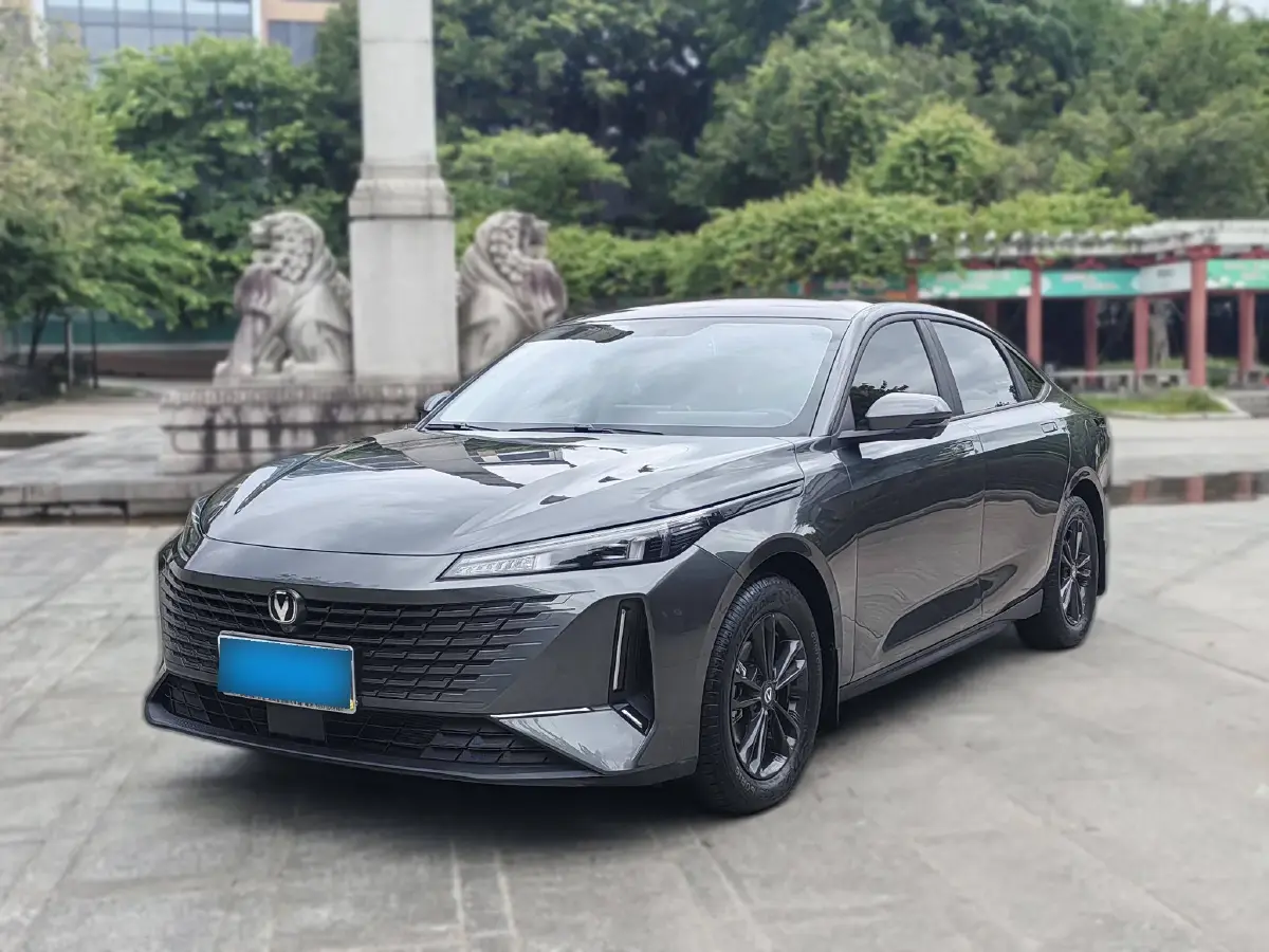 2023 ChangAn Lamore 1.5T 170HP L4 7DCT