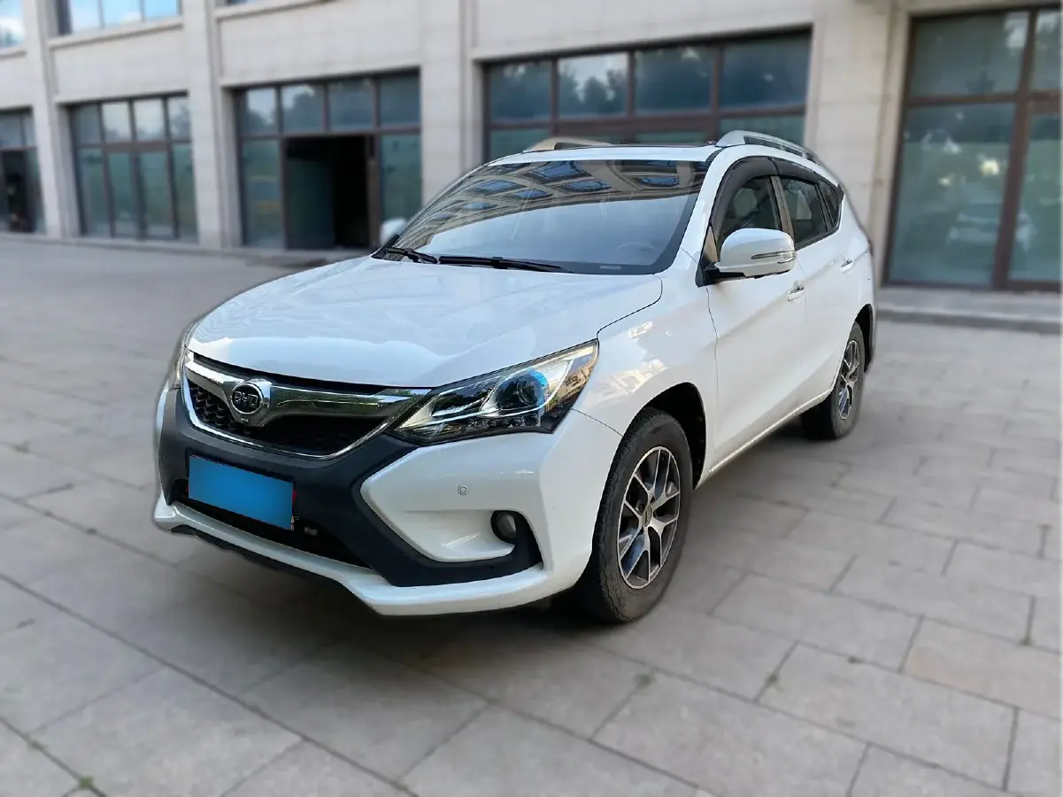 2016 BYD Song 1.5T 154HP L4 6MT