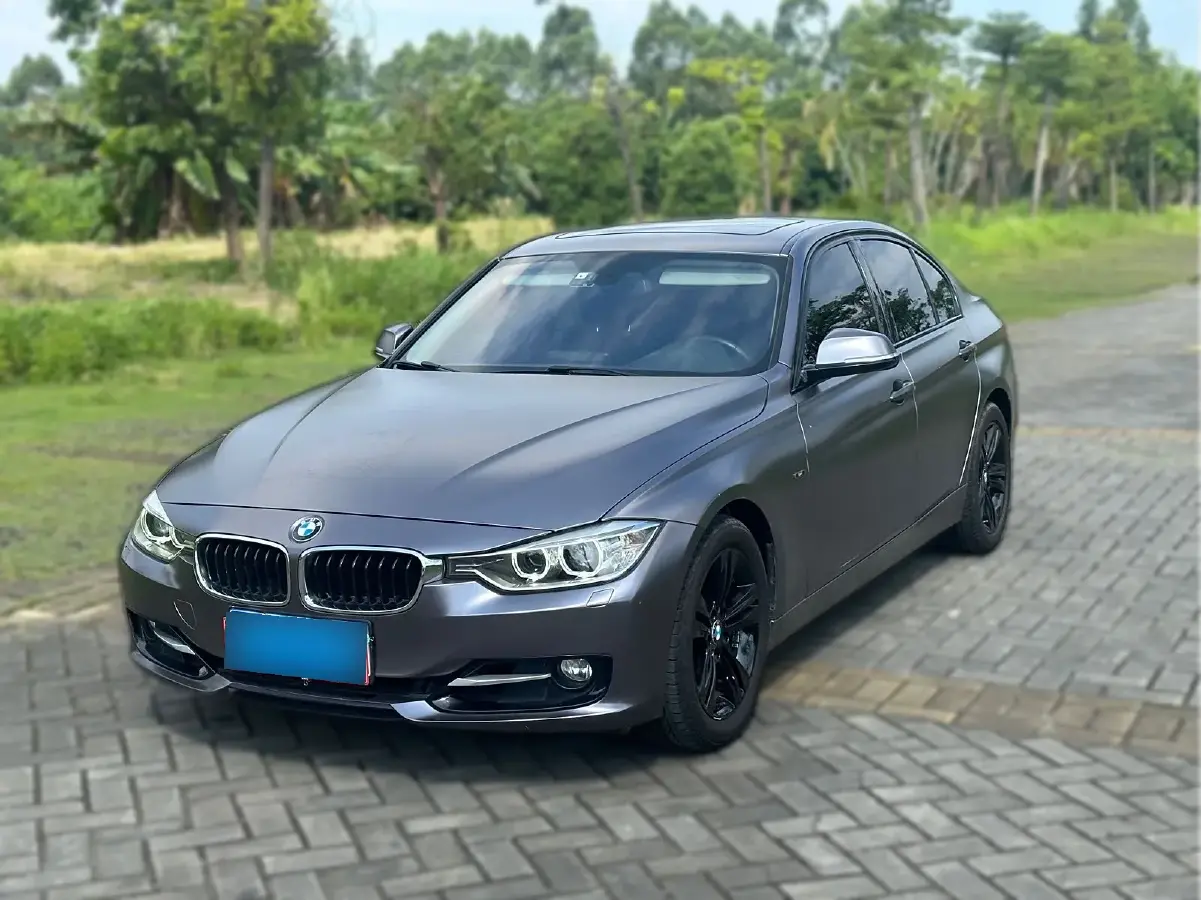 2013 BMW 3 Series 2.0T 184HP L4 8AT