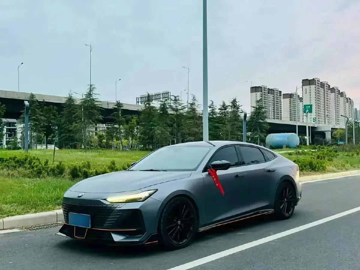 2023 ChangAn UNI-V 1.5T 188HP L4 7DCT