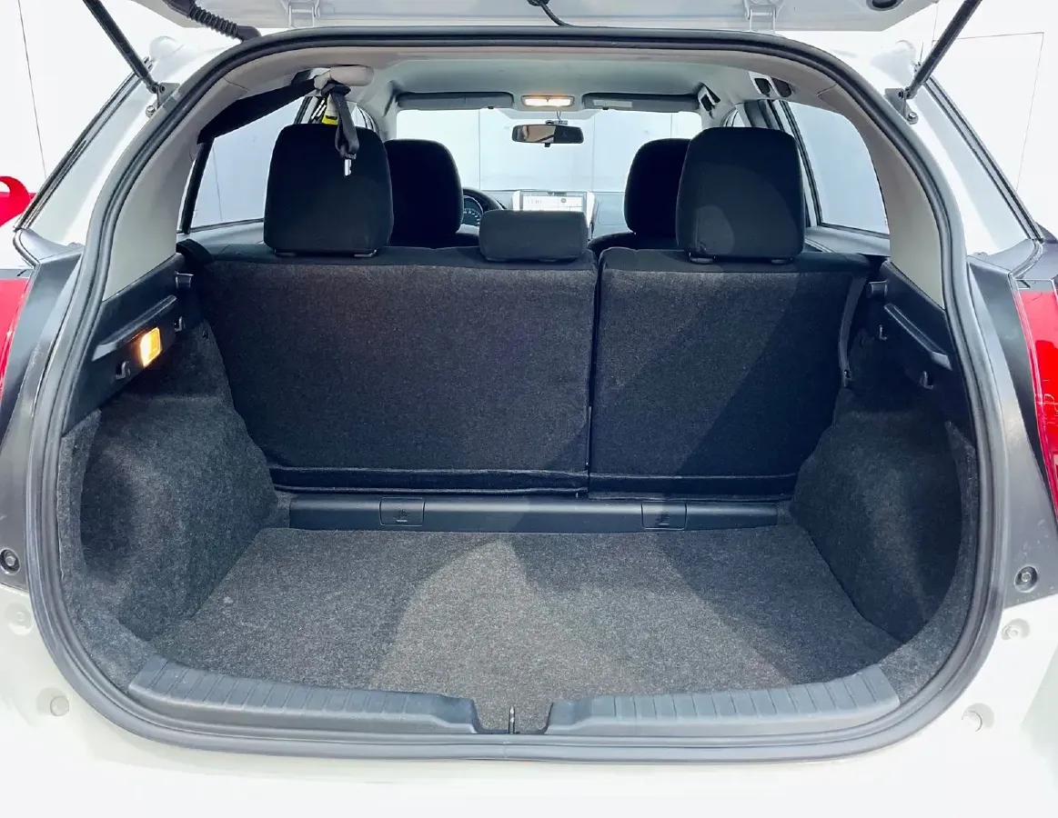 2016 Toyota Yaris L 1.5L 107HP L4 CVT,autocango,china used car exporter,china ev exporter,chinese used car exporter,chinese used ev exporter