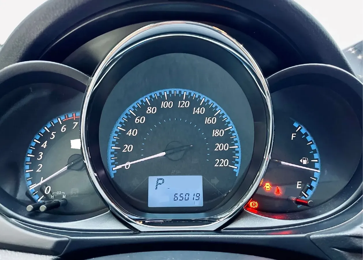 2016 Toyota Yaris L 1.5L 107HP L4 CVT,autocango,china used car exporter,china ev exporter,chinese used car exporter,chinese used ev exporter