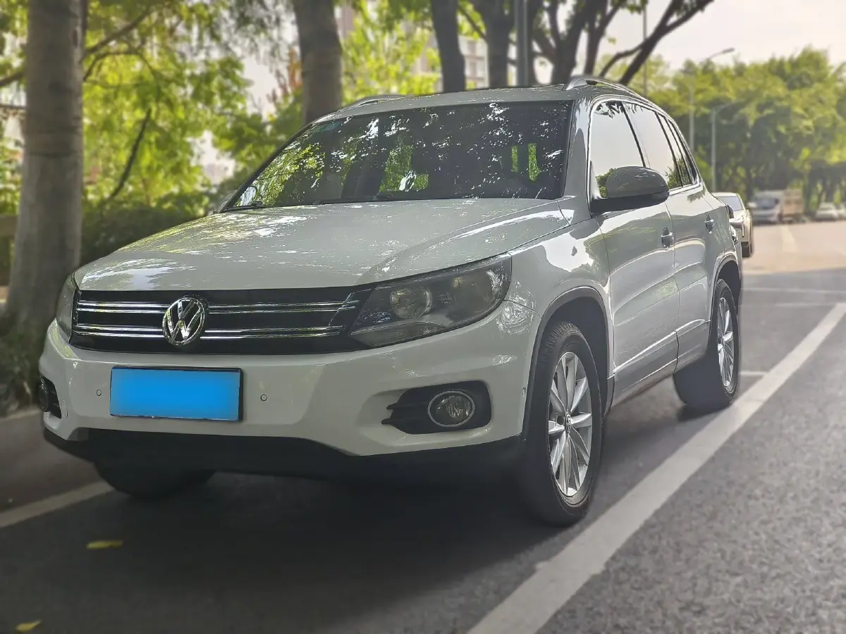 2014 Volkswagen Tiguan 2.0T 170HP L4 6AT