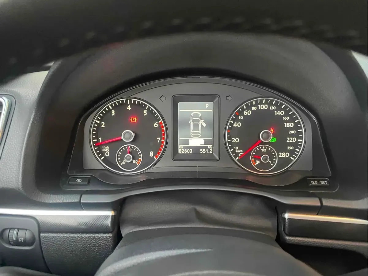 2011 Volkswagen Eos 2.0T 211HP L4 6DCT,autocango,china used car exporter,china ev exporter,chinese used car exporter,chinese used ev exporter