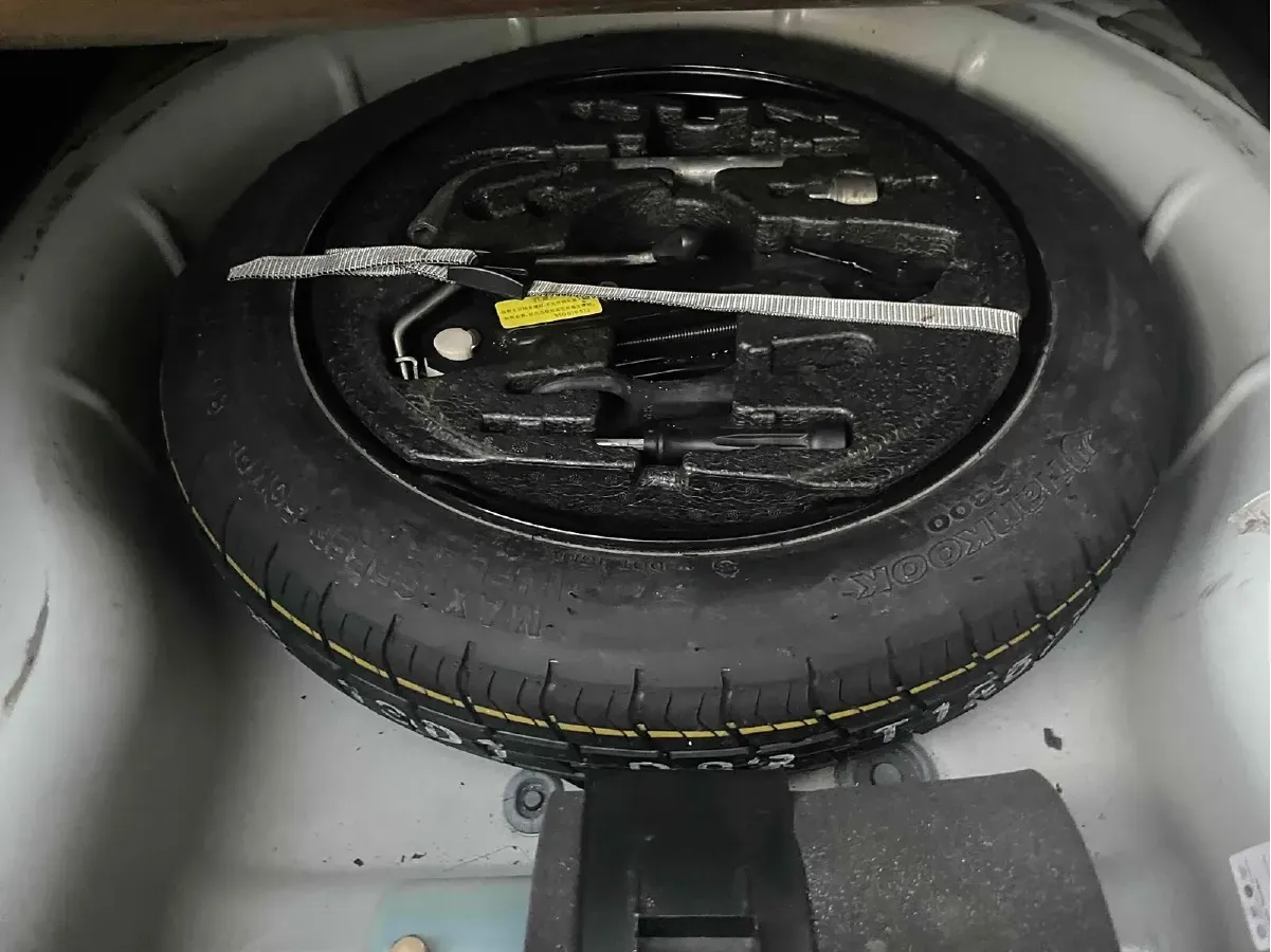 2011 Volkswagen Eos 2.0T 211HP L4 6DCT,autocango,china used car exporter,china ev exporter,chinese used car exporter,chinese used ev exporter