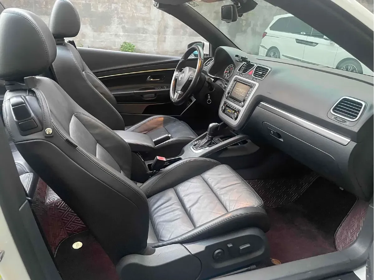 2011 Volkswagen Eos 2.0T 211HP L4 6DCT,autocango,china used car exporter,china ev exporter,chinese used car exporter,chinese used ev exporter