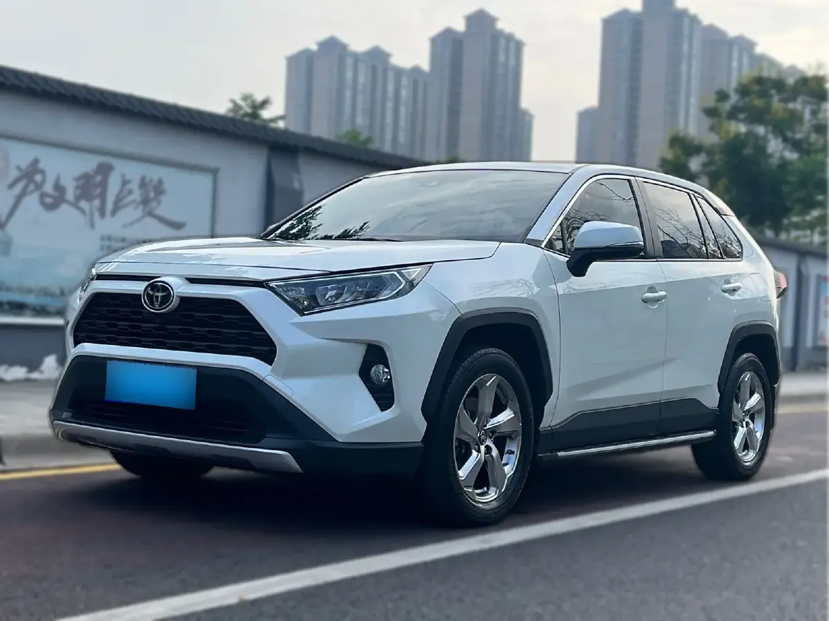 2020 Toyota RAV4 2.0L 171HP L4 CVT