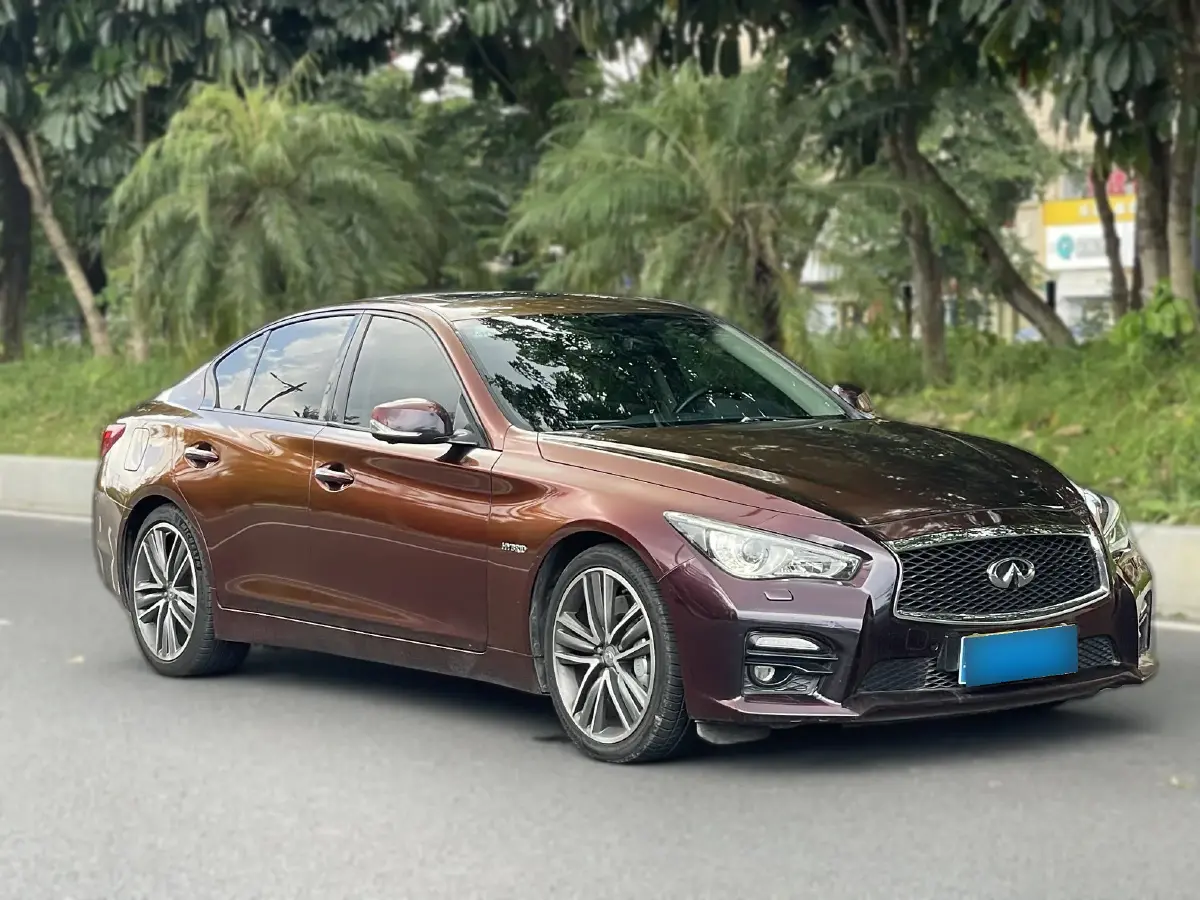 2014 Infiniti Q50 3.5L 320HP V6 7AT Hybrid