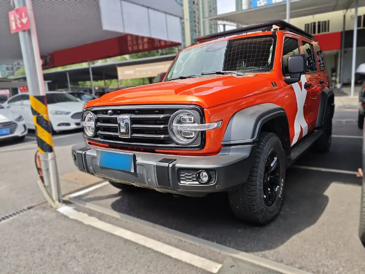 2023 Tank 300 2.0T 227HP L4 8AT