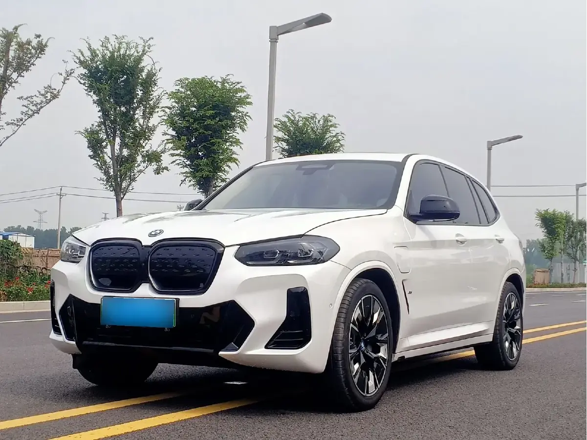 2024 BMW iX3 BEV 80KWH
