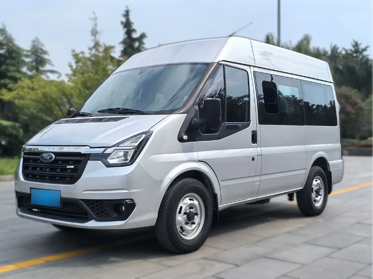 2021 Ford New Era Transit 2.2T 140HP L4 6MT