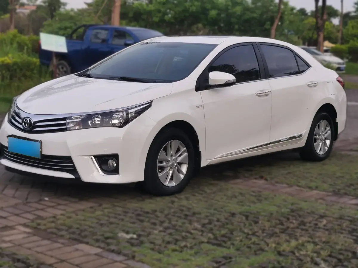 2016 Toyota Corolla 1.6L 122HP L4 CVT