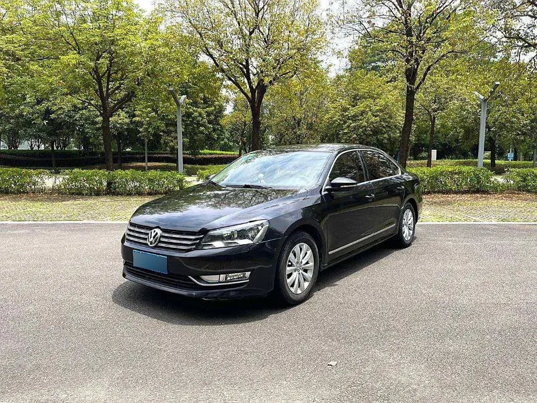 2014 Volkswagen Passat 1.8T 160HP L4 7DCT