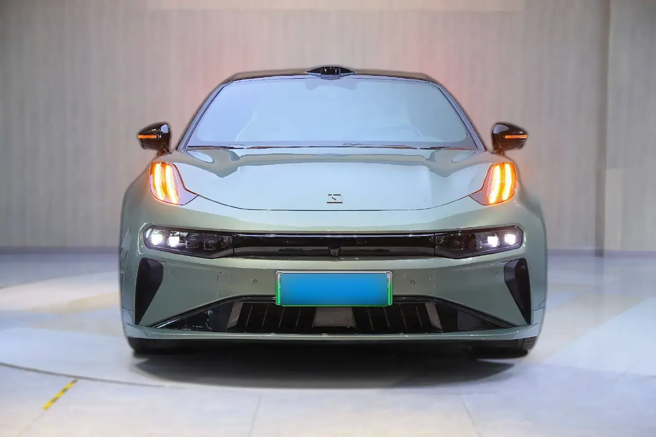 2024 Zeekr 001 BEV 100KWH