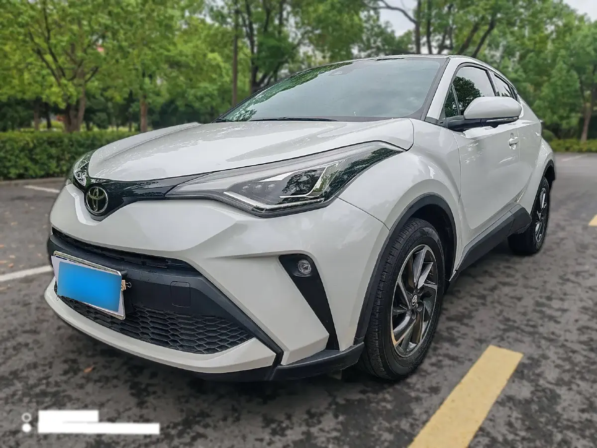 2021 Toyota C-HR 2.0L 171HP L4 CVT