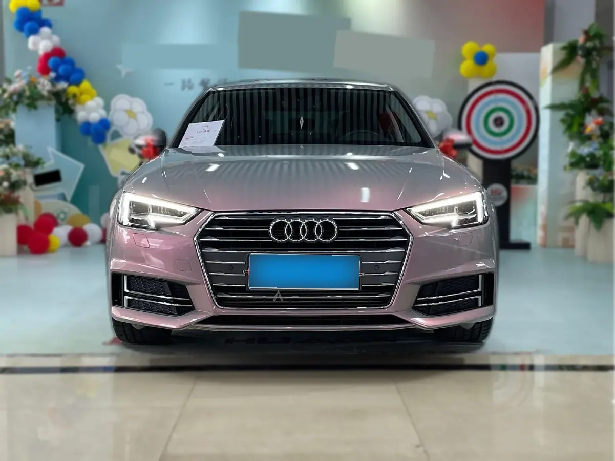 2018 Audi A4L 2.0T 190HP L4 7DCT