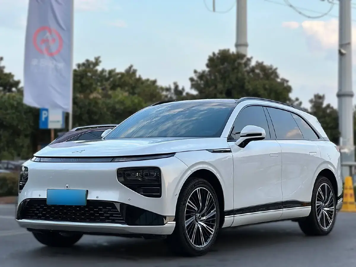 2024 Xpeng G9 BEV 98KWH