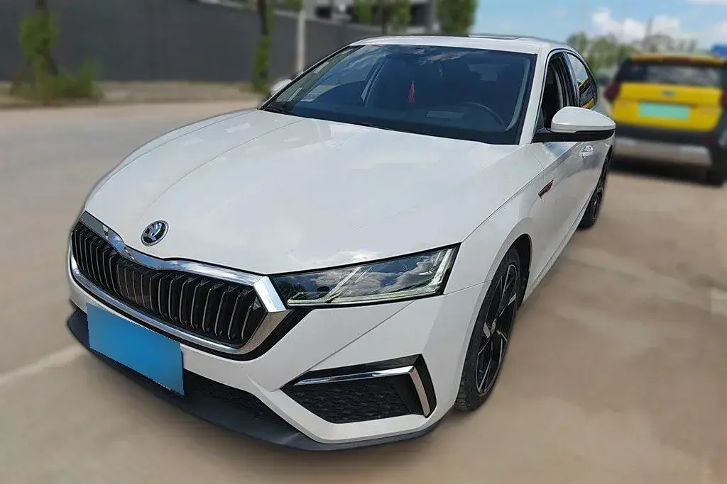 2022 Skoda Octavia 1.4T 150HP L4 7DCT