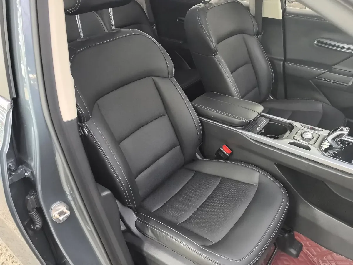 2020 Geely Okavango 1.8T 184HP L4 7DCT,autocango,china used car exporter,china ev exporter,chinese used car exporter,chinese used ev exporter