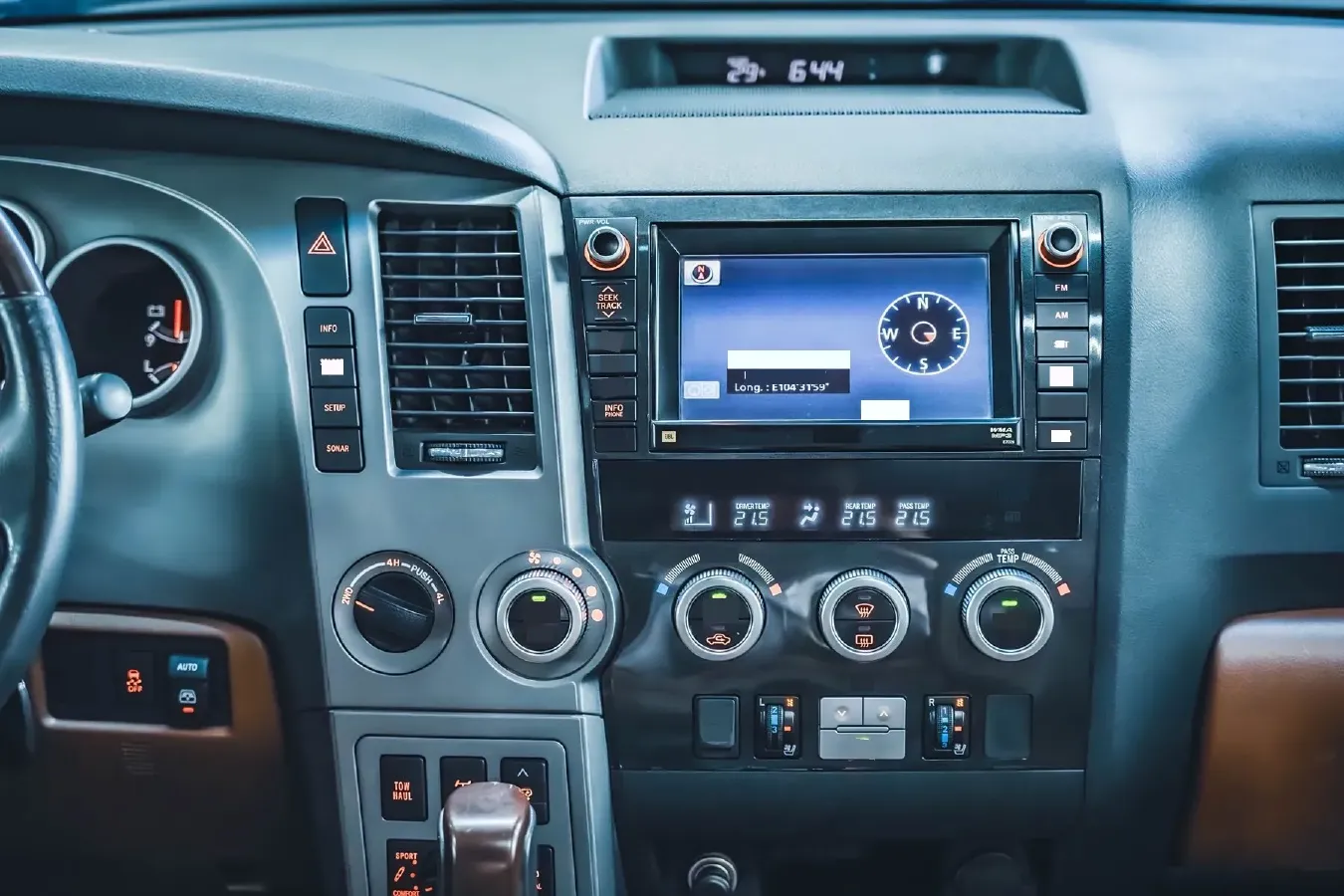 2010 Toyota Sequoia 5.7L 386HP V8 6AT,autocango,china used car exporter,china ev exporter,chinese used car exporter,chinese used ev exporter