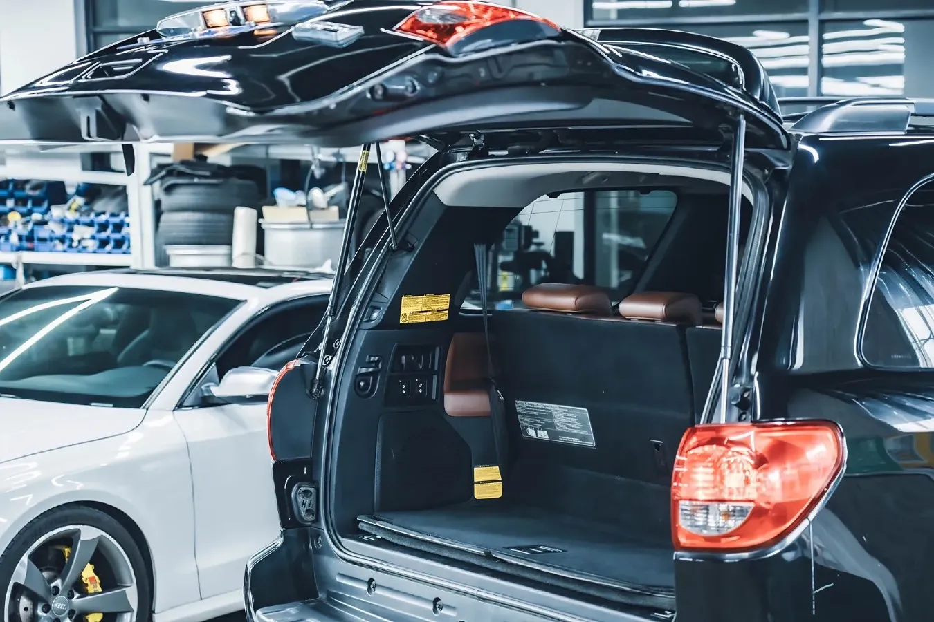 2010 Toyota Sequoia 5.7L 386HP V8 6AT,autocango,china used car exporter,china ev exporter,chinese used car exporter,chinese used ev exporter