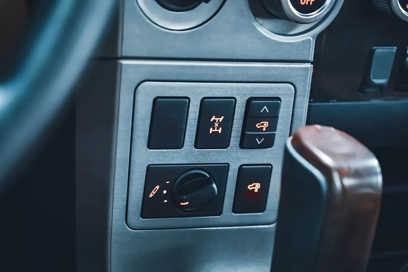 2010 Toyota Sequoia 5.7L 386HP V8 6AT,autocango,china used car exporter,china ev exporter,chinese used car exporter,chinese used ev exporter