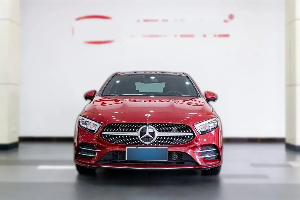 2021 Mercedes-Benz A Class 1.3T 163HP L4 7DCT