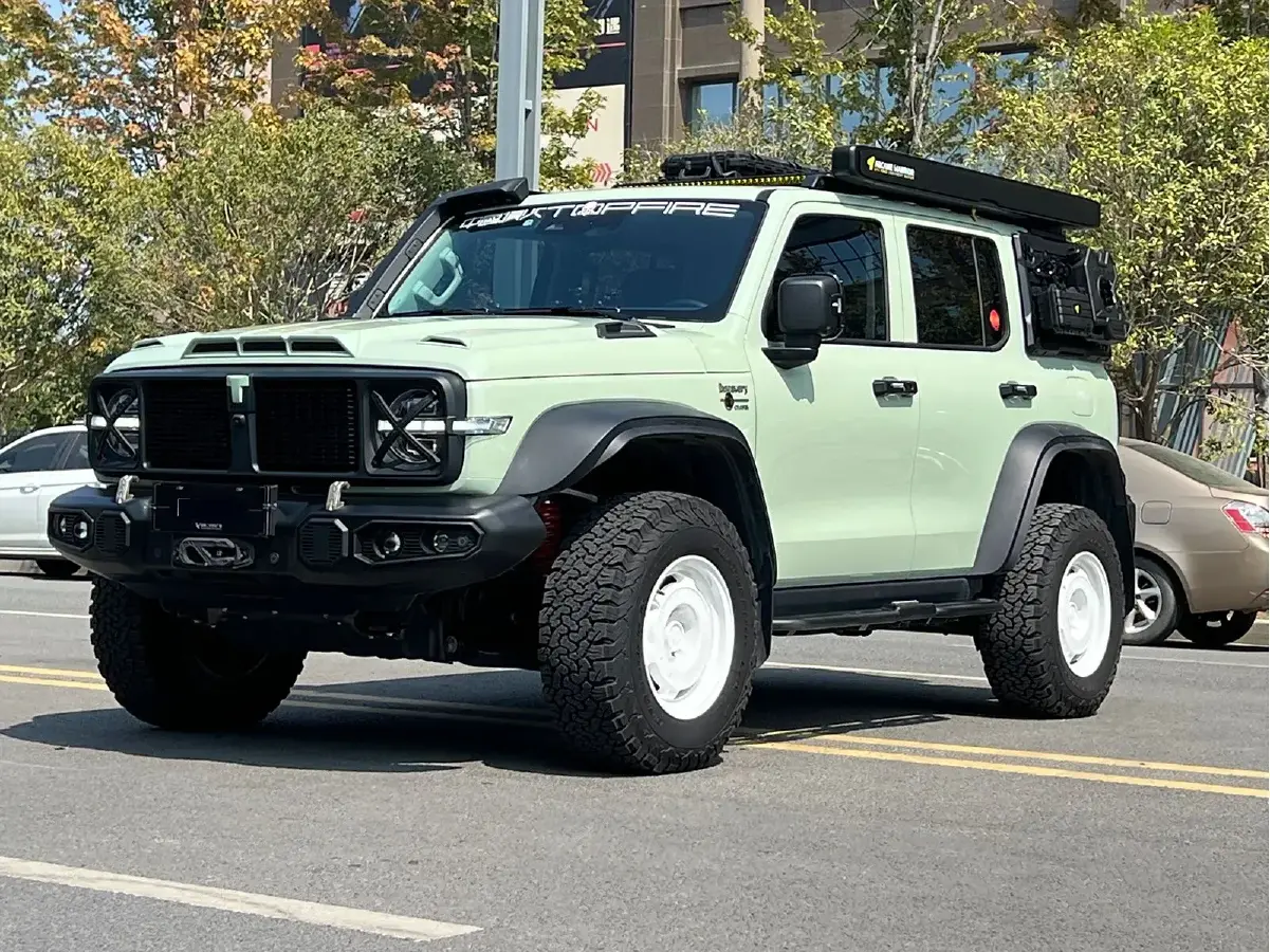 2023 Tank 300 2.0T 227HP L4 8AT