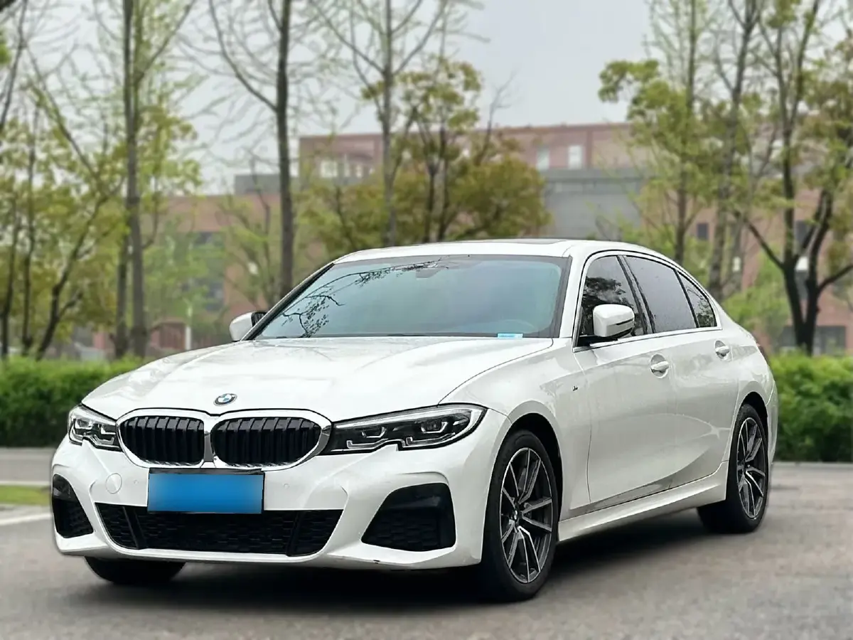 2022 BMW 3 Series 2.0T 184HP L4 8AT