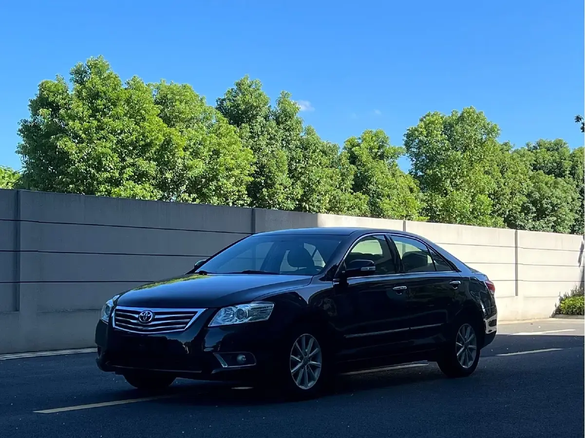 2012 Toyota Camry 2.0L 147HP L4 4AT