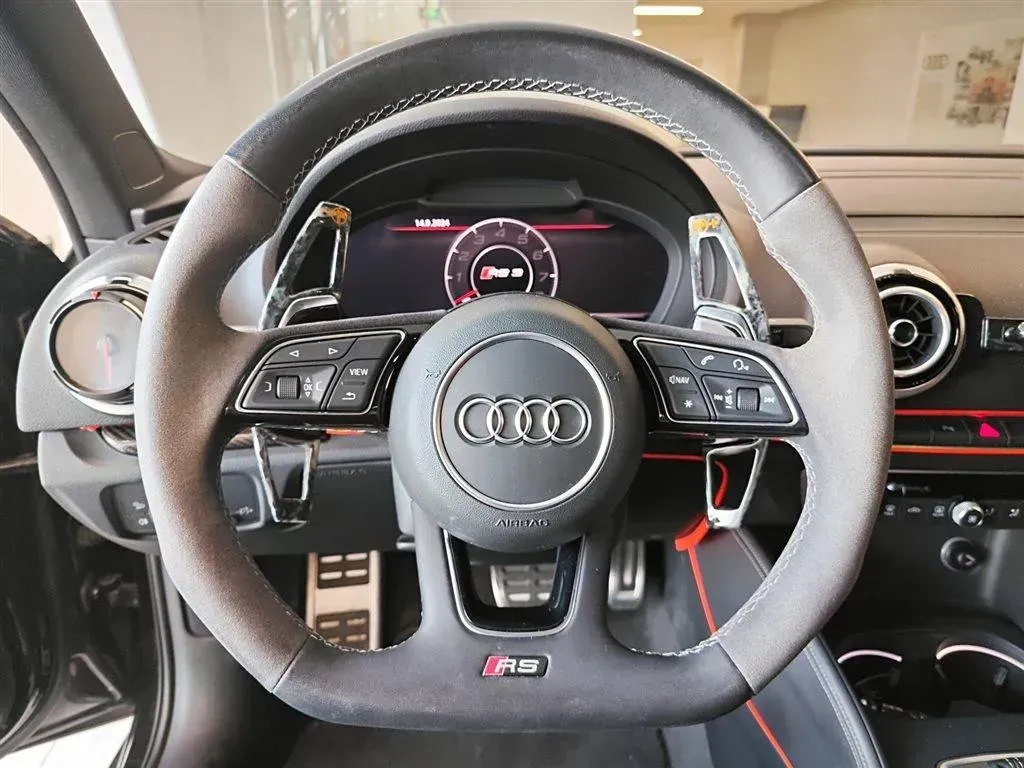 2017 Audi RS 3 2.5T 400HP L5 7DCT,autocango,china used car exporter,china ev exporter,chinese used car exporter,chinese used ev exporter