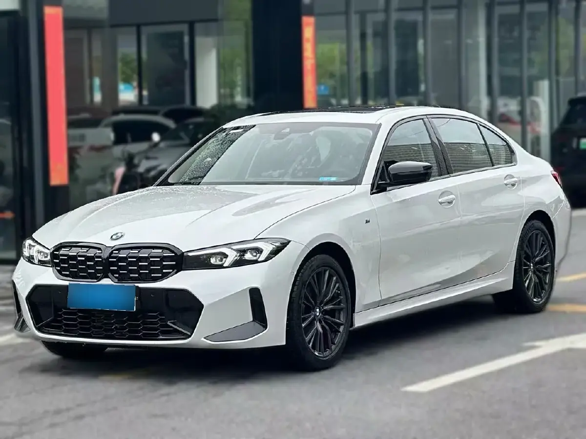 2024 BMW 3 Series 2.0T 184HP L4 8AT