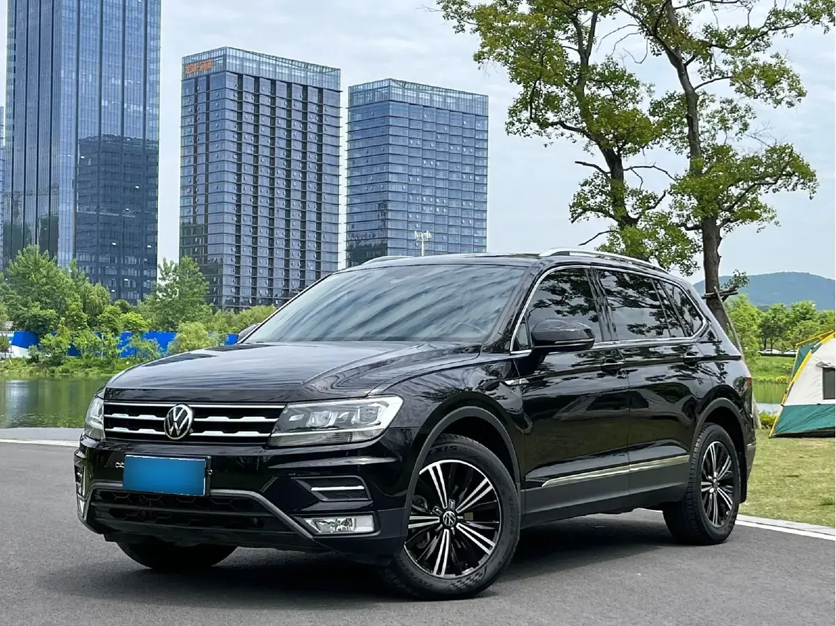 2022 Volkswagen Tiguan L 2.0T 186HP L4 7DCT