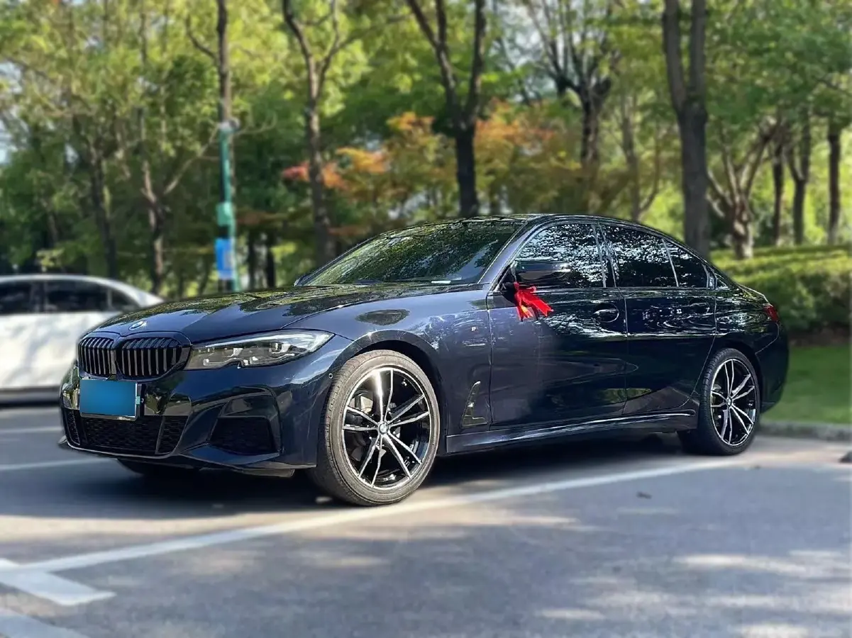 2022 BMW 3 Series 2.0T 184HP L4 8AT