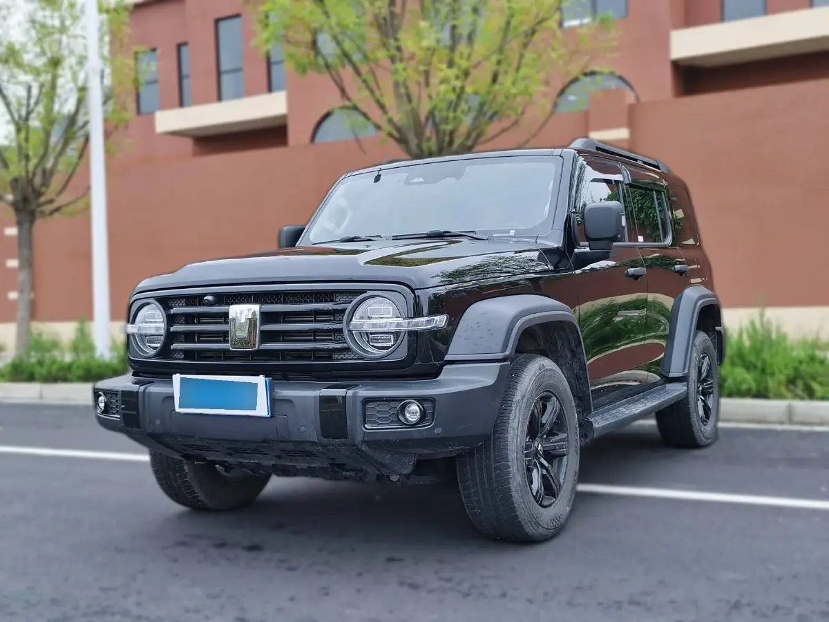 2023 Tank 300 2.0T 227HP L4 8AT