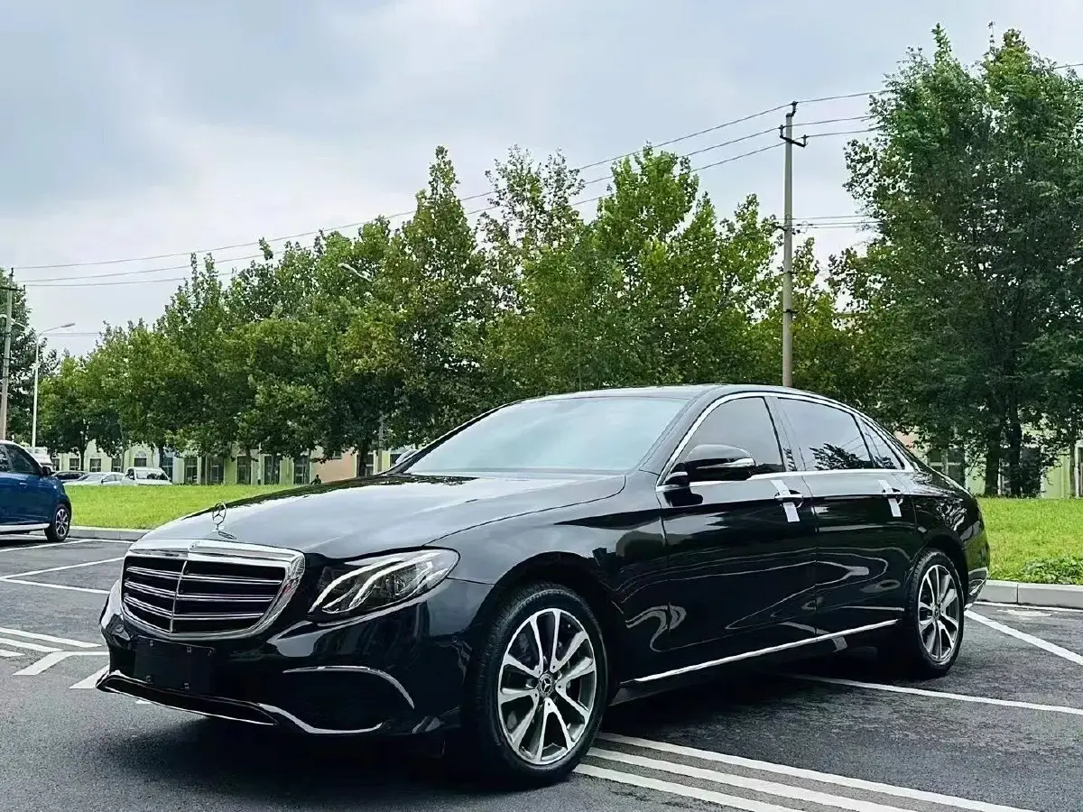 2018 Mercedes-Benz E Class 2.0T 184HP L4 9AT