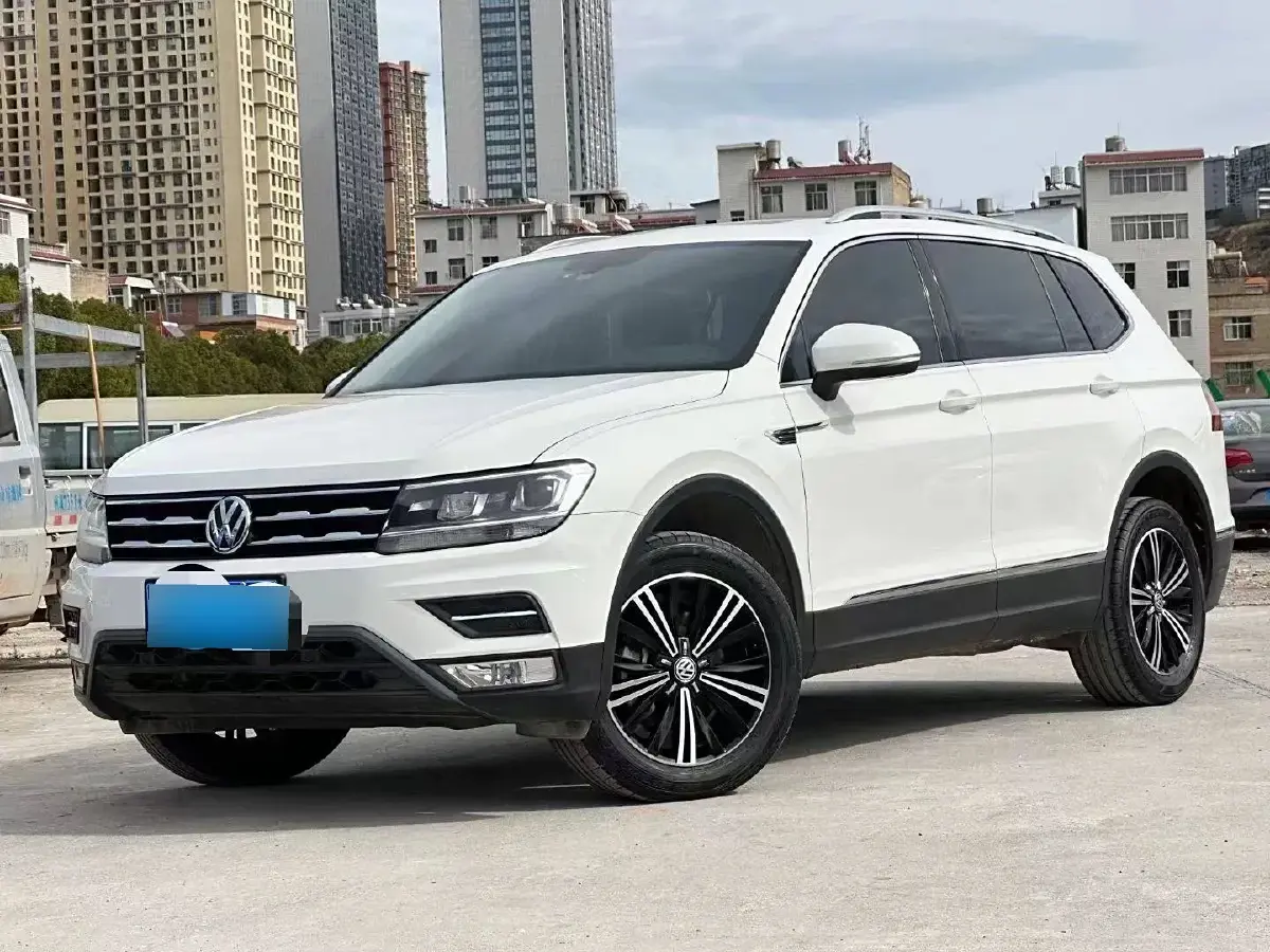 2021 Volkswagen Tiguan L 2.0T 186HP L4 7DCT