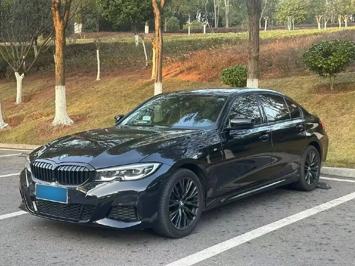 2022 BMW 3 Series 2.0T 184HP L4 8AT