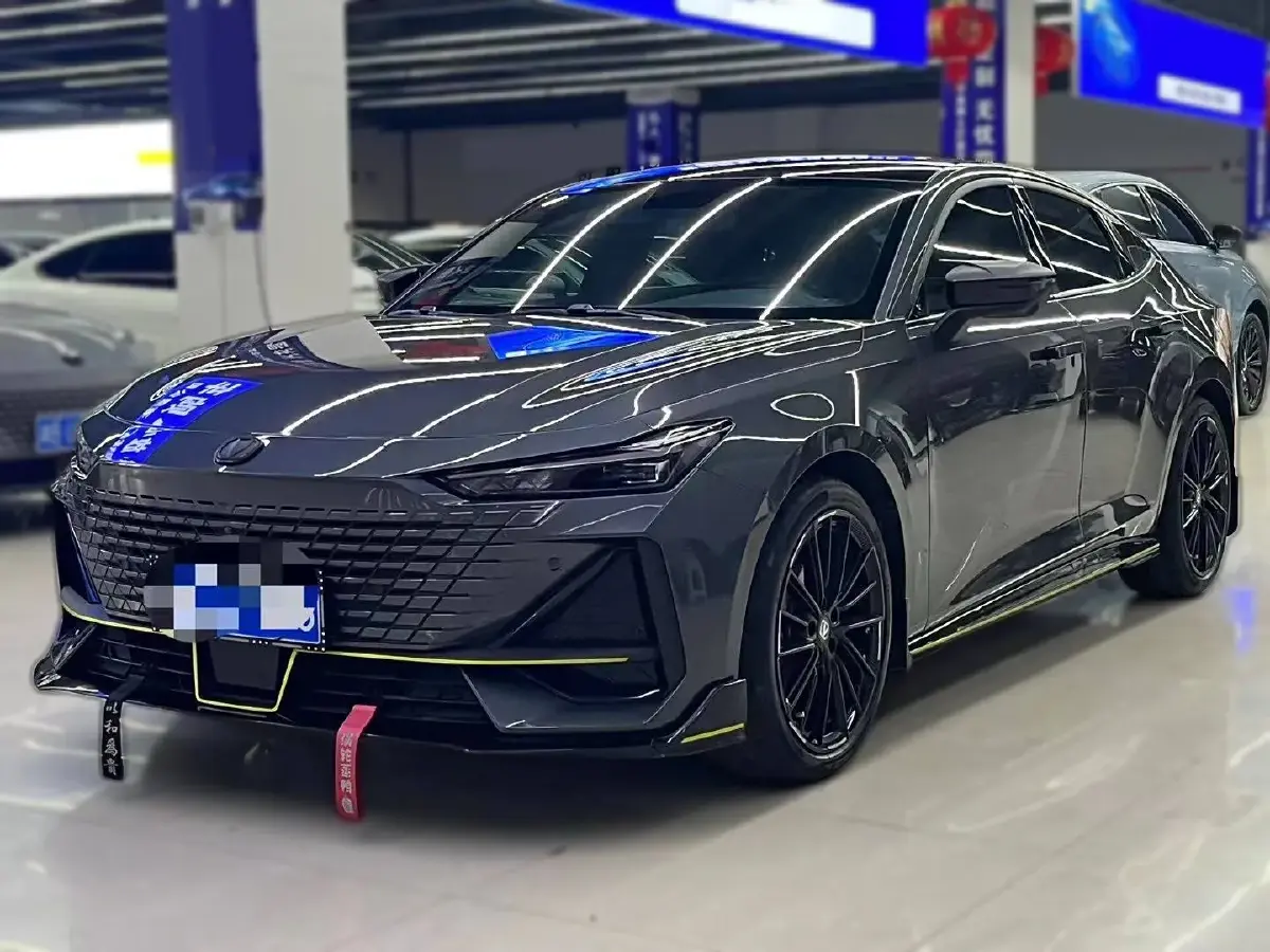 2022 ChangAn UNI-V 1.5T 188HP L4 7DCT