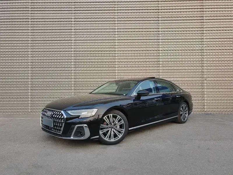 2024 Audi A8 2.0T 265HP L4 8AT