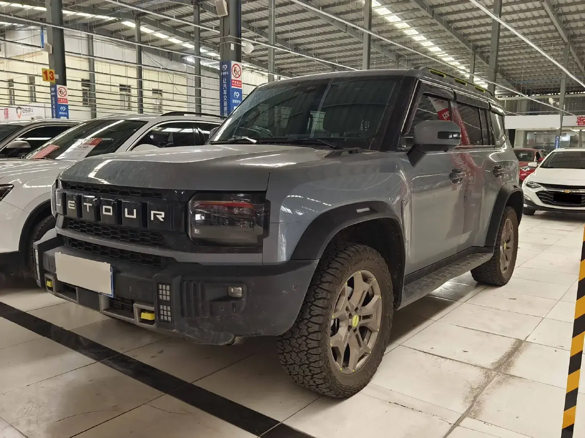 2023 Jetour Traveller 2.0T 254HP L4 8AT