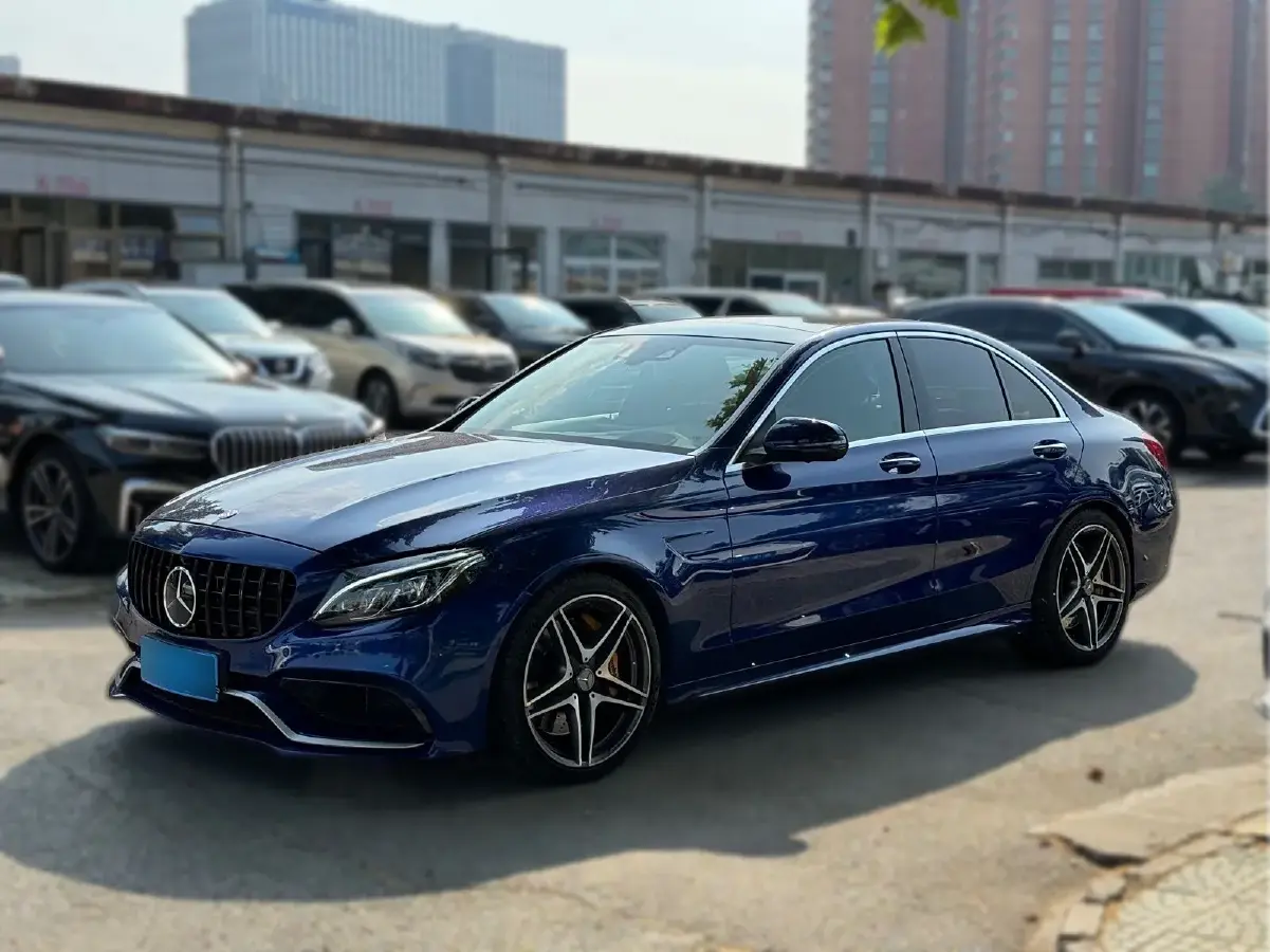 2019 Mercedes-Benz C AMG 4.0T 476HP V8 9AT