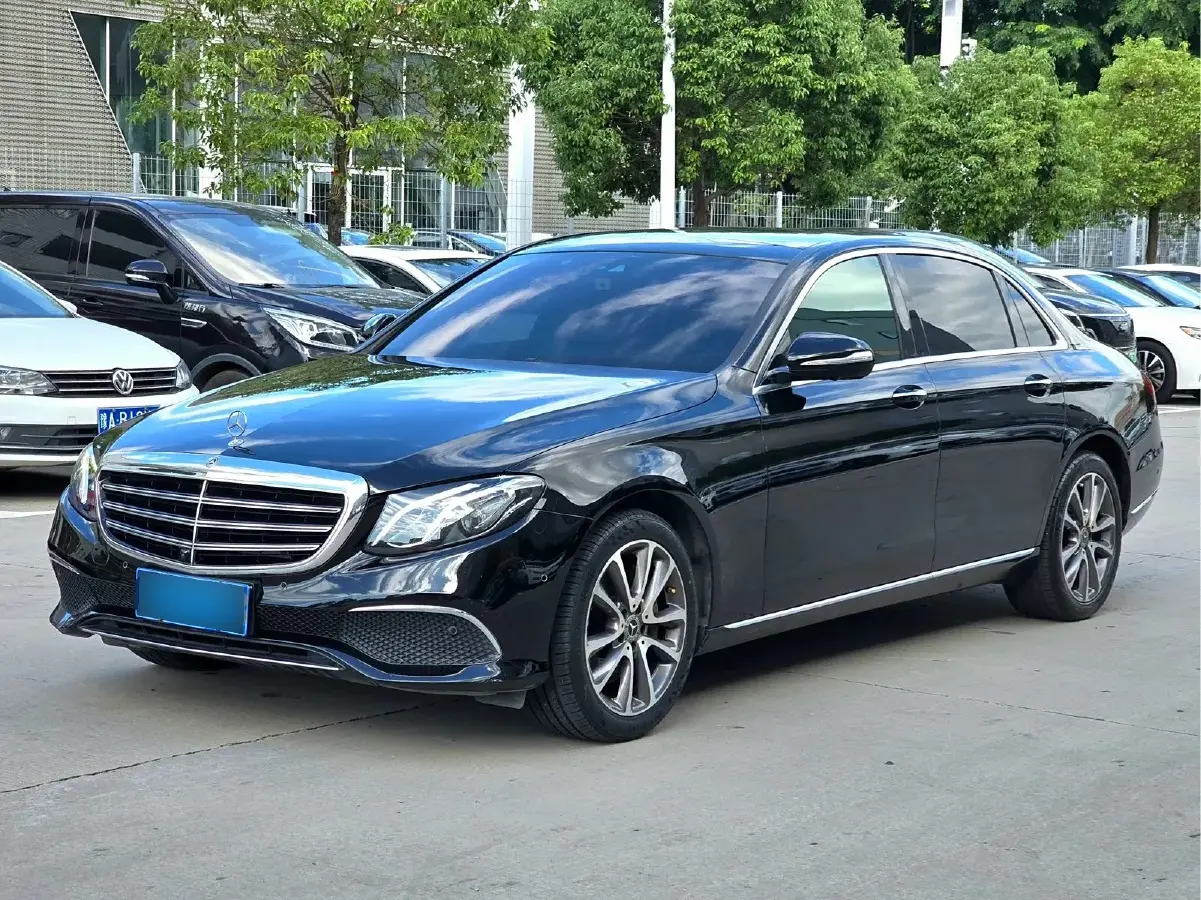 2017 Mercedes-Benz E Class 2.0T 245HP L4 9AT