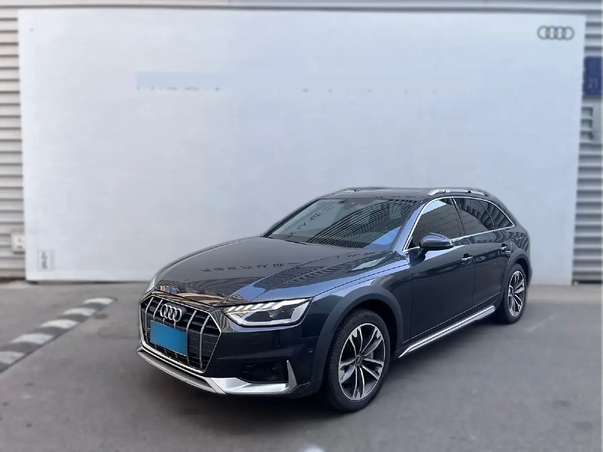 2023 Audi A4 2.0T 265HP L4 7DCT